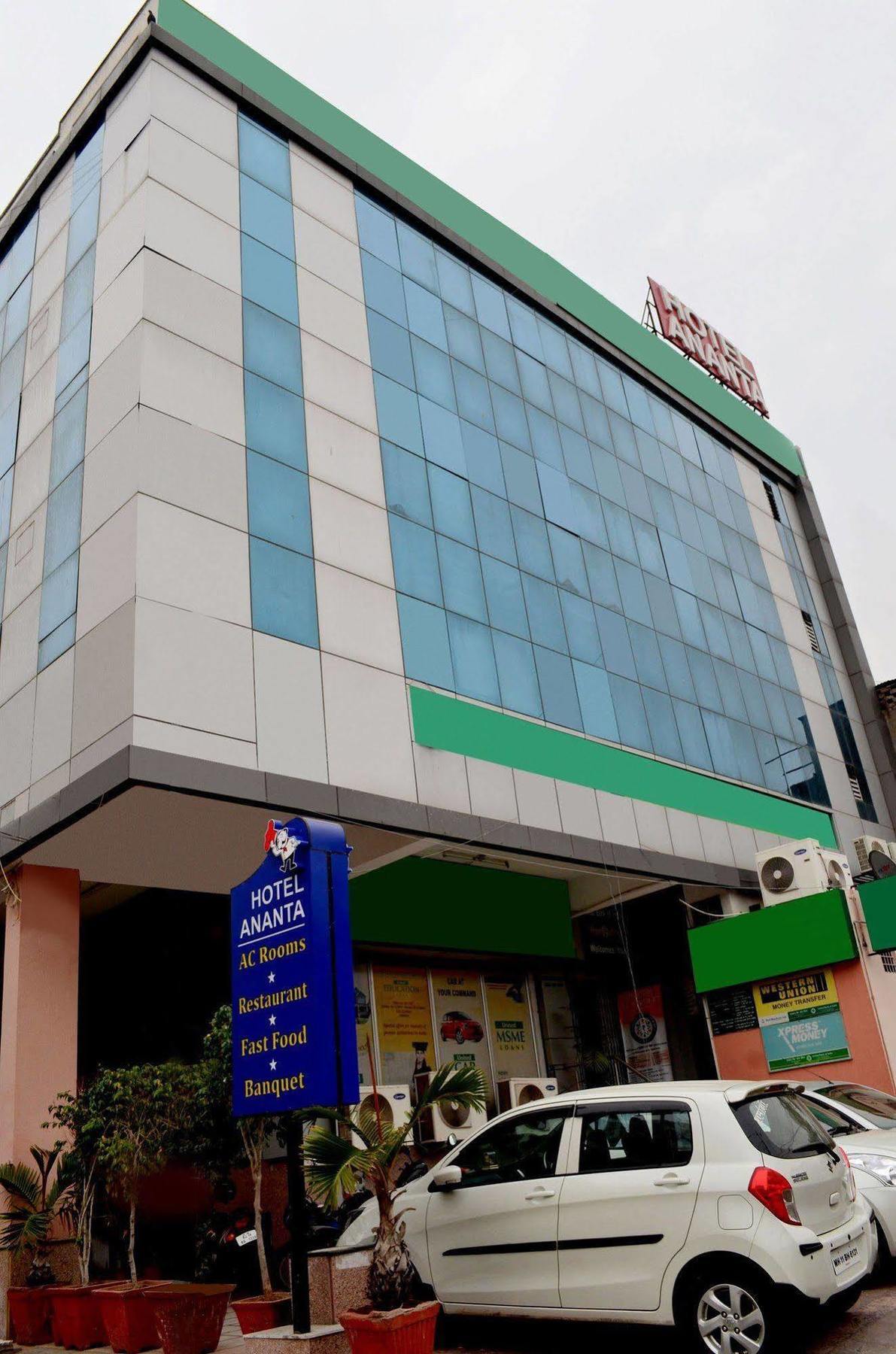 Hotel Ananta Inn Jaipur Bagian luar foto